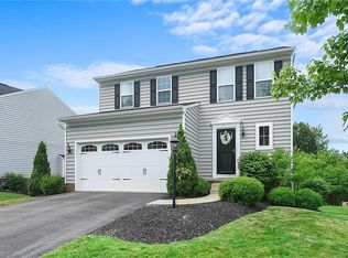 235 Long Ridge Dr, Coraopolis, PA 15108