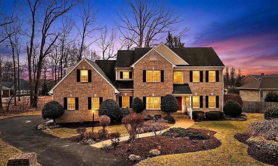 1st image of 104 Pelham Woods Cir