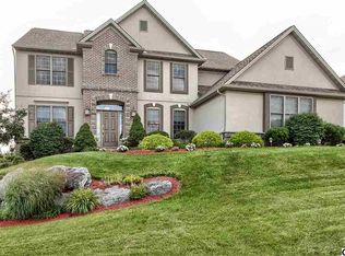 1085 Devereux Ln, Mechanicsburg, PA 17050