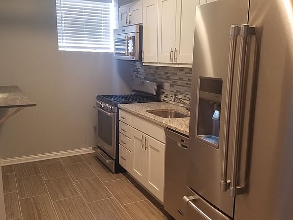 3rd image of 4354 W Drummond Pl #Gdnx