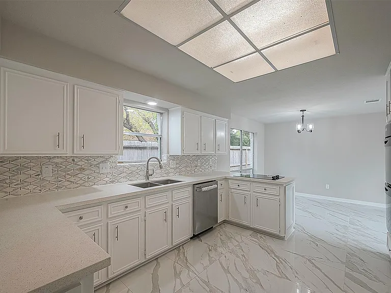 10811 Villa Lea Ln — Photo 10