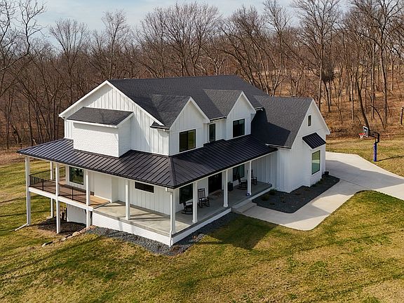 4th image of 35715 River Woods Ct