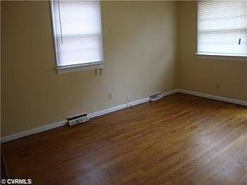 2nd image of 1418 Winder St