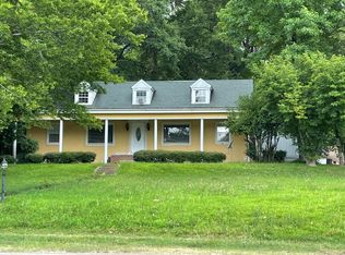 1105 Military Rd, Columbus, MS 39701