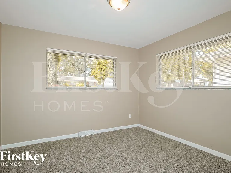 170 Calbreath Ct — Photo 7
