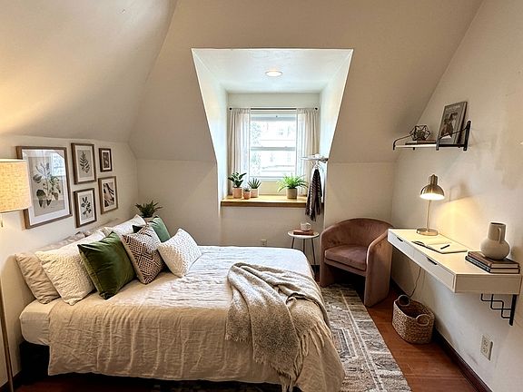 2nd image of 125 Stratford Ave APT 4