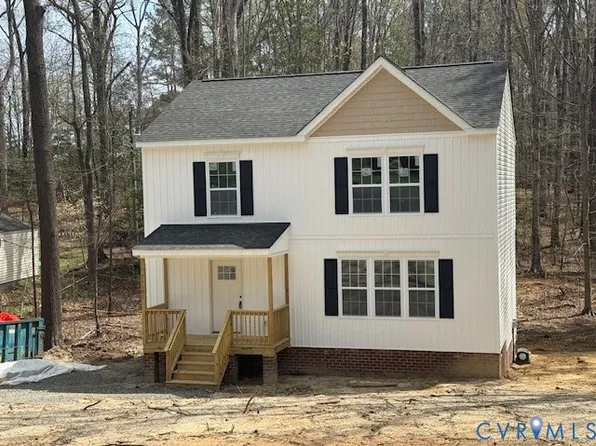11101 Pennway Dr, North Chesterfield, VA 23236