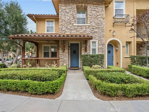 28495 Herrera St, Valencia, CA