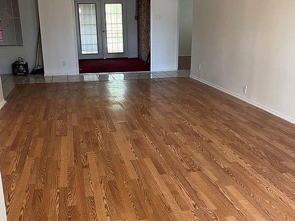 2nd image of 501 Edmonton Ct