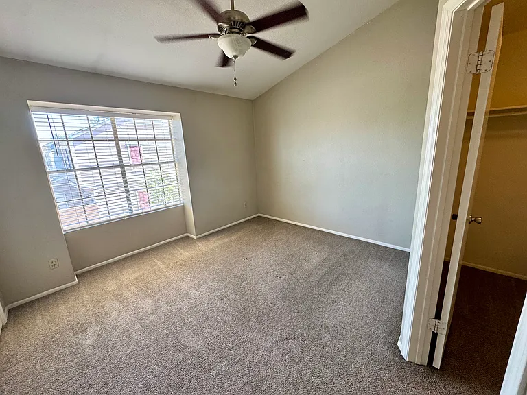 1601 N Saba St #253 — Photo 10