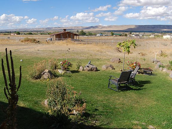 3rd image of 5612 Road 10 NW