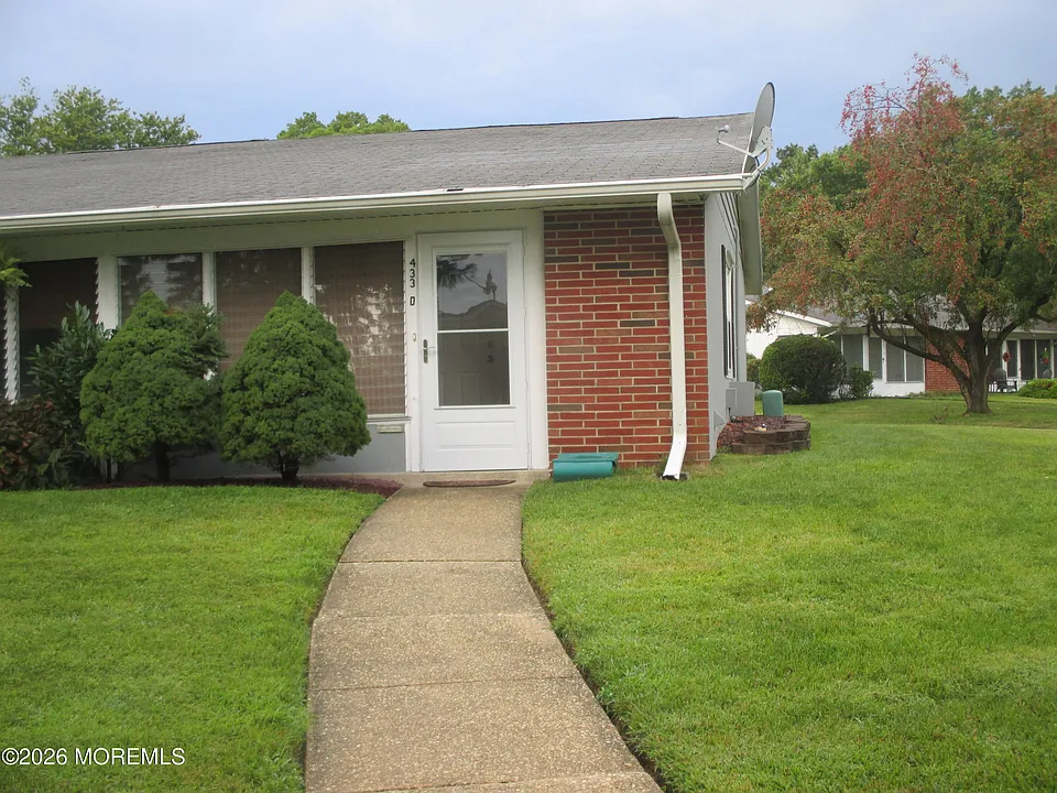 433D Picardy Ct