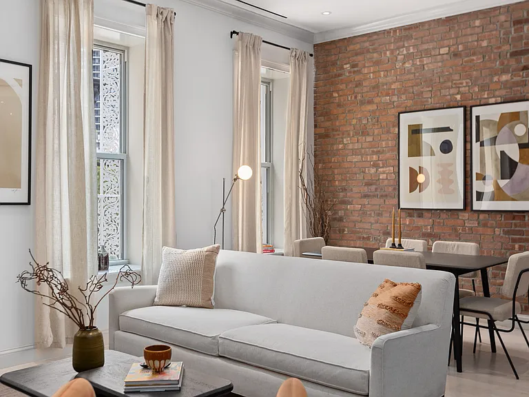 808 Lexington Ave #4 — Photo 14