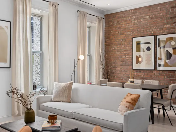 808 Lexington Avenue image 13 of 32