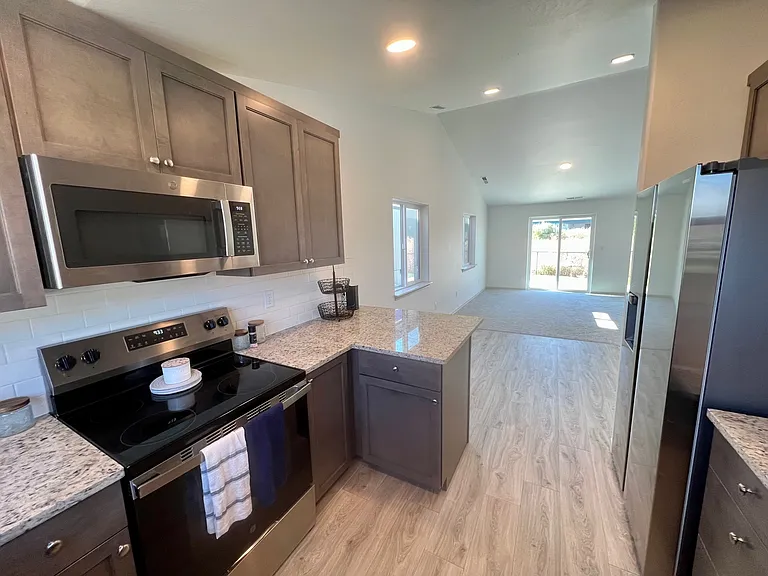3668 Ford Dr — Photo 11
