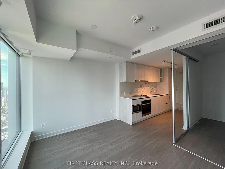 8 Wellesley St W #4107 — Photo 8