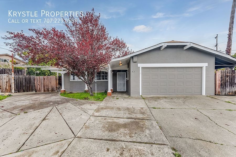 1st image of 163 Cortland Cir