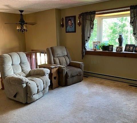 5th image of 202 Patricia Dr
