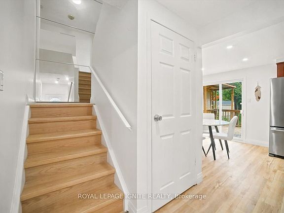 3rd image of 6 Upton Cres