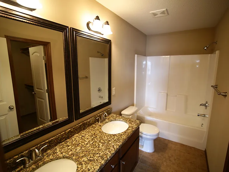 12700 E Casa Bella St — Photo 7