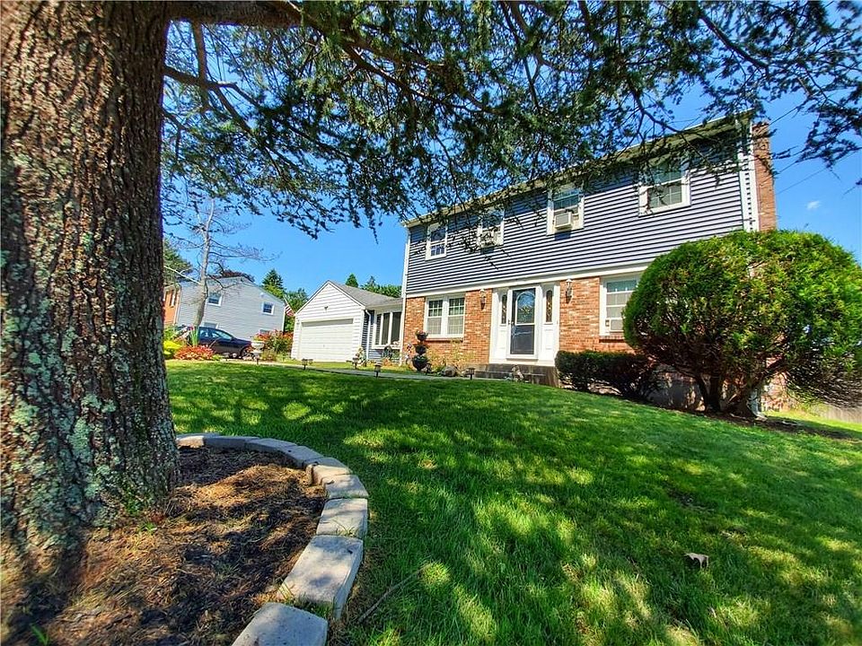310 New London Ave, West Warwick, RI 02893 Zillow