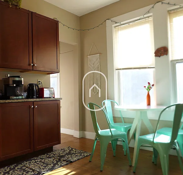 1564 Tremont St — Photo 10