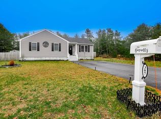 307 Charge Pond Rd, Wareham, MA 02571