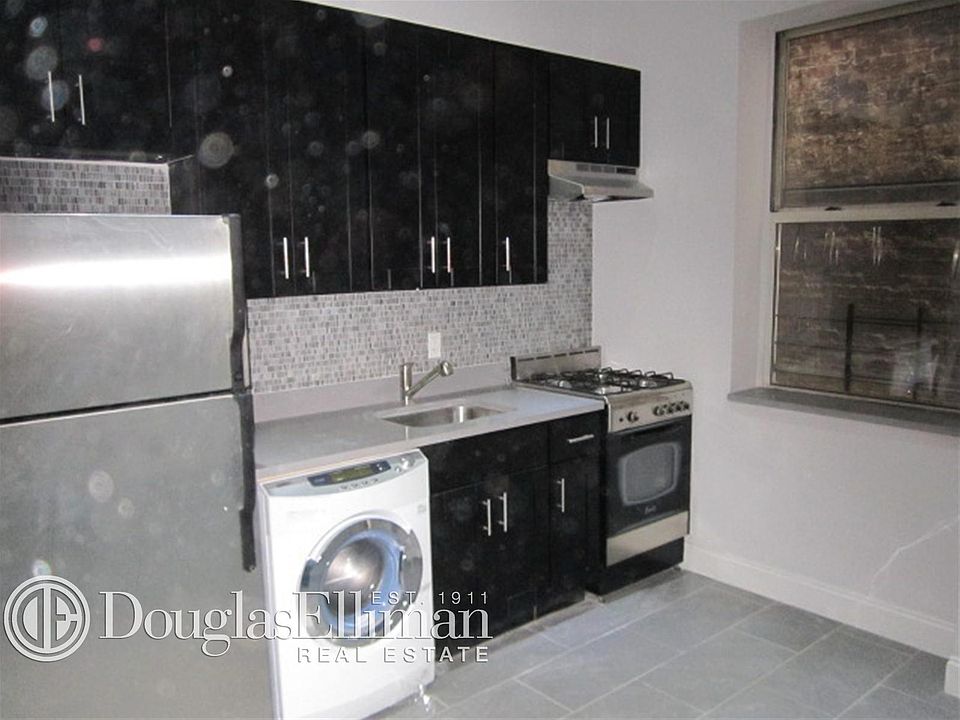 2nd image of 165 Manhattan Ave APT 1I