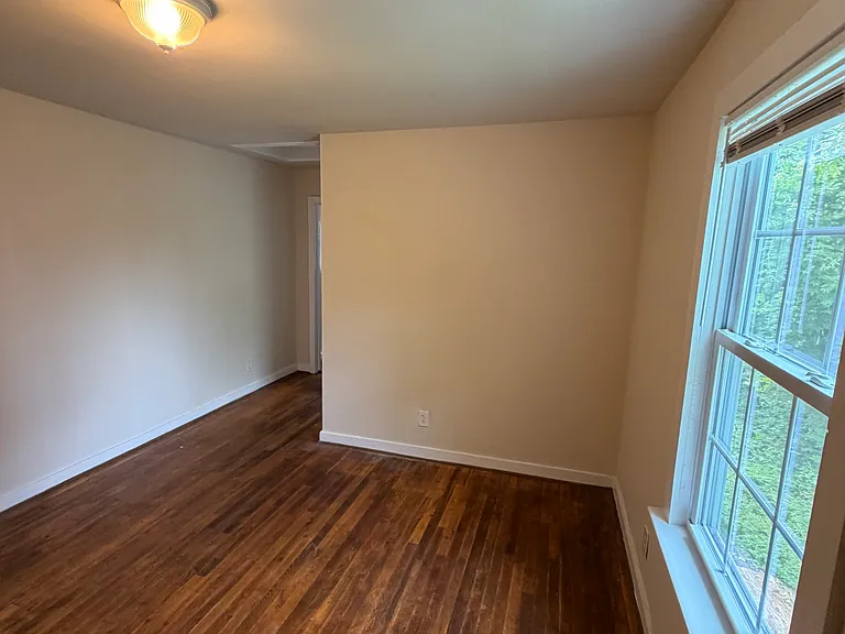1108 Halifax St — Photo 11