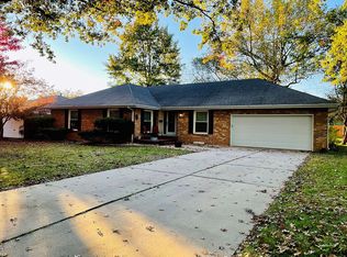 1868 E Meadow Dr, Springfield, MO 65804