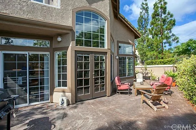 Montara Dr — Photo 14