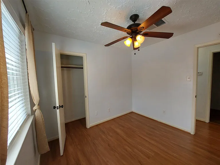 3807 Quiet Place Dr — Photo 19