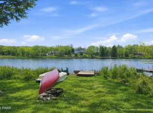 101 Cherry Point Cir, Canadensis, PA 18325