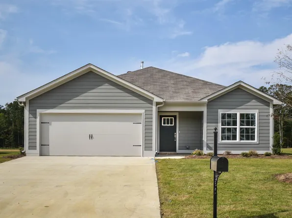 289 Avondale Ln, Pell City, AL 35128