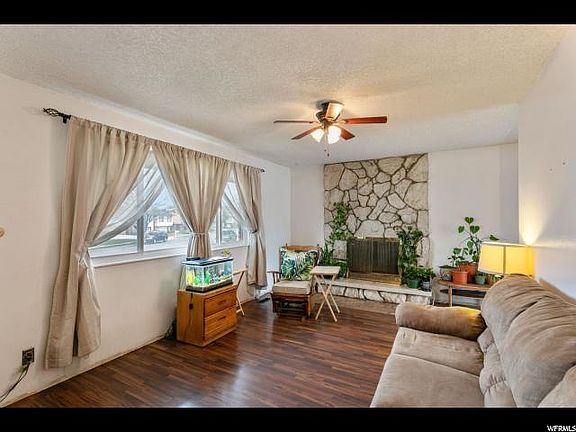 3rd image of 1691 S Navajo St