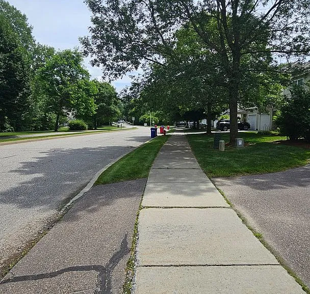 5 Marion Ave — Photo 32