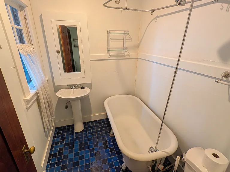 2711 Virginia St #A — Photo 6