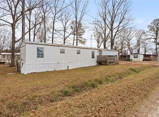 116 Beach Dr, Ninety Six, SC 29666