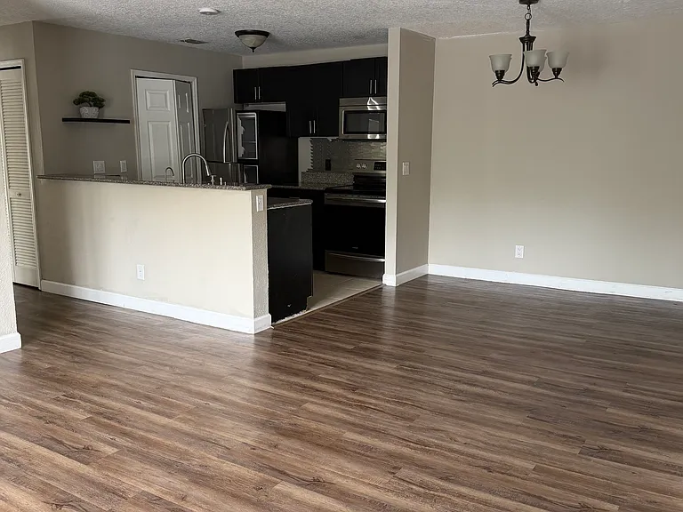 5980 Westgate Dr #201 — Photo 8