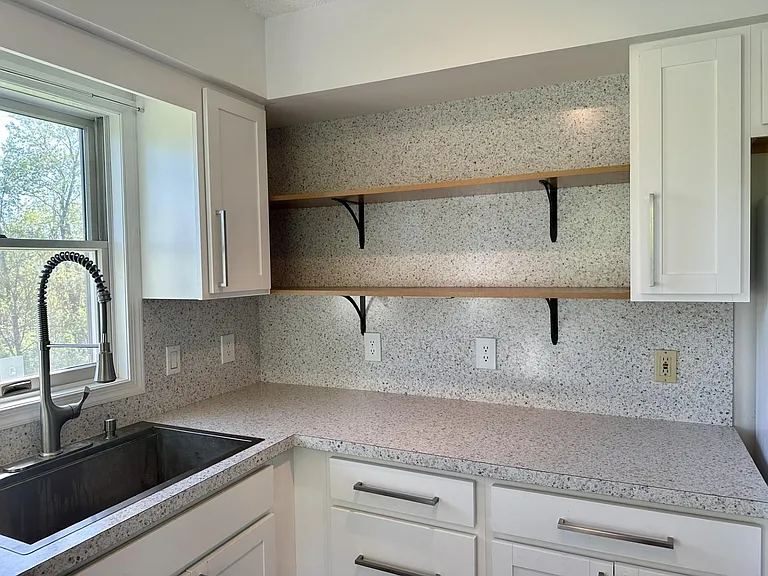 102 Vosburgh Rd #2 — Photo 5
