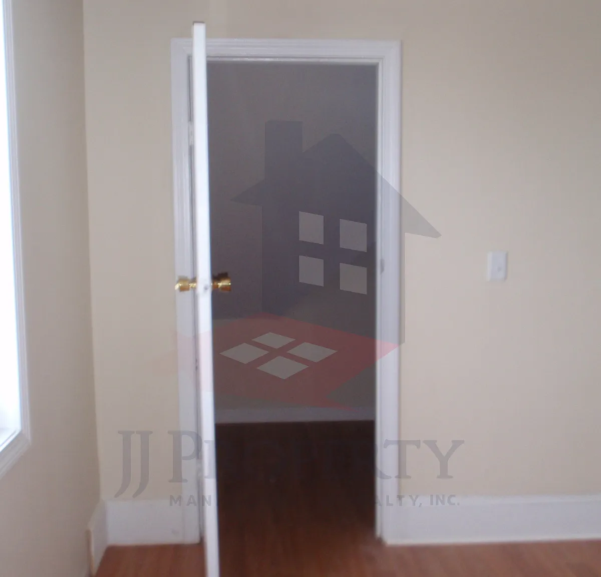 2 bed, $1,400 — Photo 4