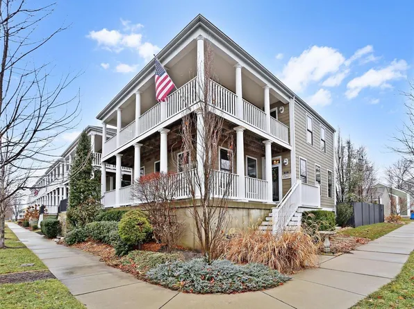 3533 New Town, Saint Charles, MO 63301