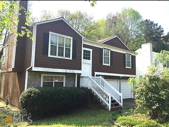 3rd image of 3219 Blackfoot Ln