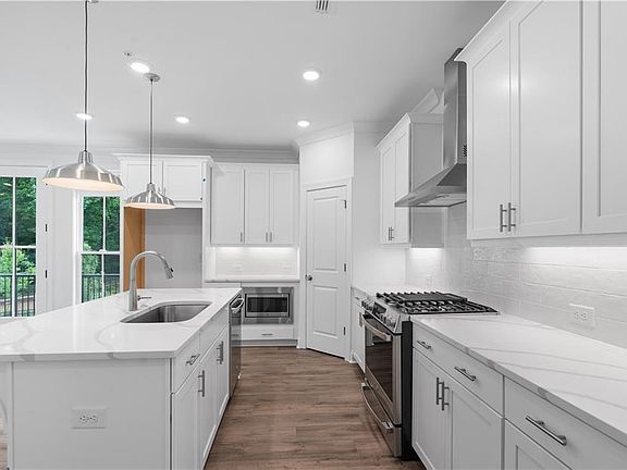 7th image of this home