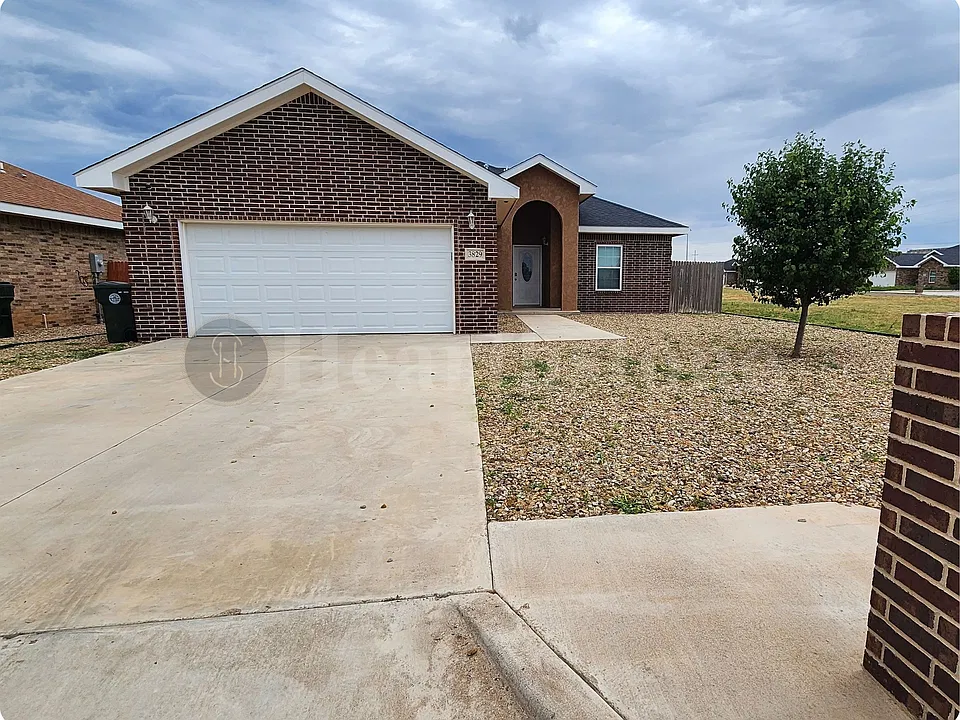 3829 Buchanan Ct