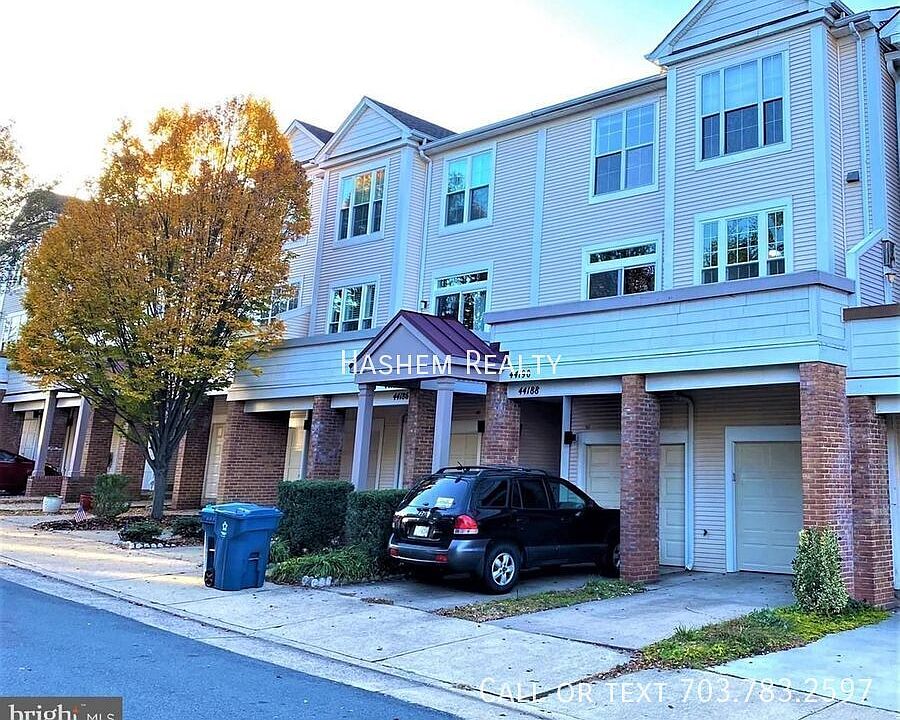 1st image of 44190 Mossy Brook Sq