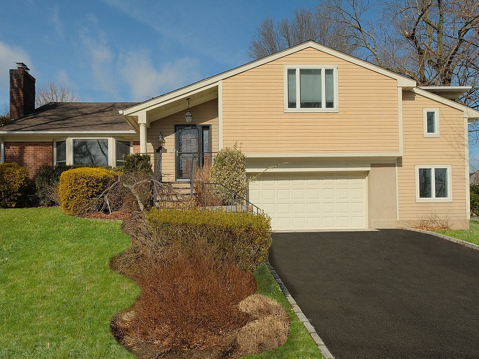 1st image of 228 Rogers Dr