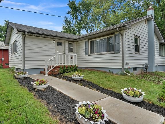 2nd image of 73 Churchill Ave