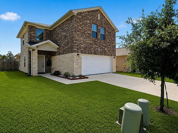 2nd image of 25529 Northpark Palm Dr