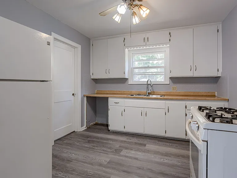 7419 Lamar Ave — Photo 7